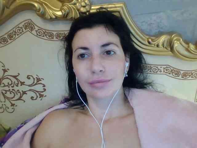Rosalinda37 webcam