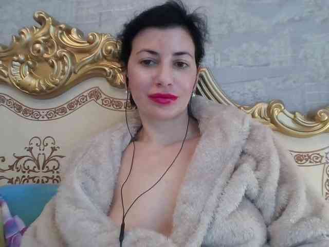 Rosalinda37 webcam