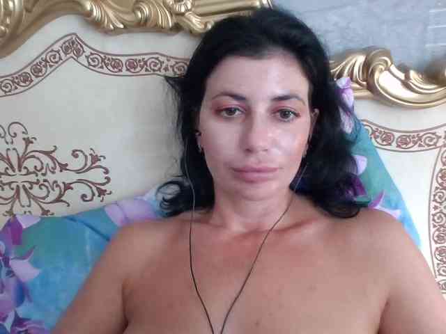 Rosalinda37 webcam