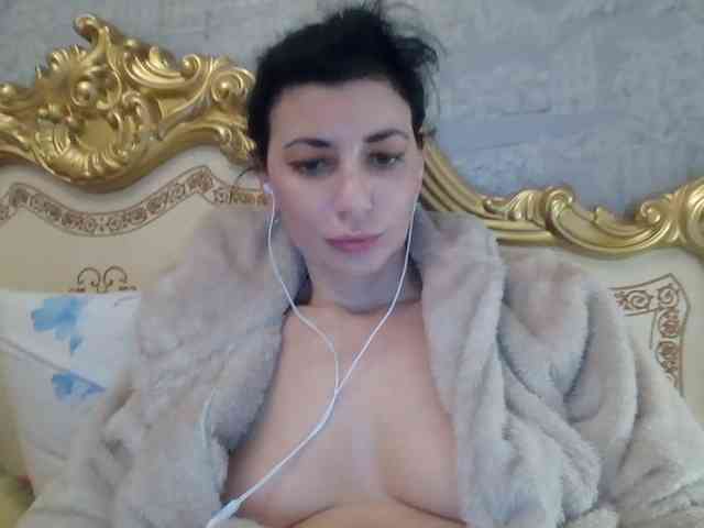 Rosalinda37 webcam