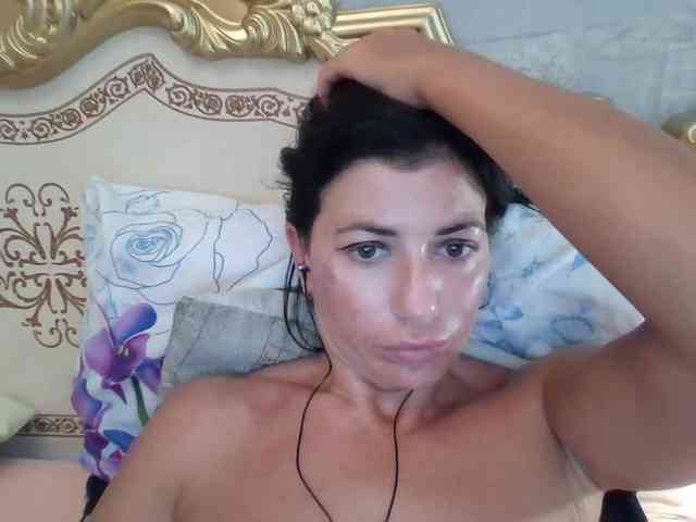 Rosalinda37 webcam