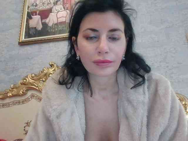 Rosalinda37 webcam