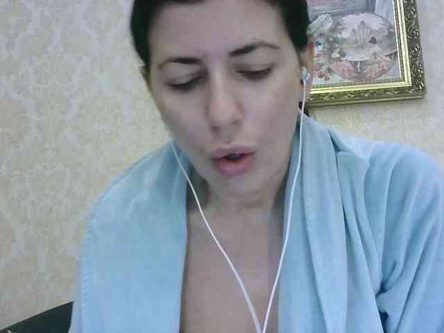 Rosalinda37 webcam