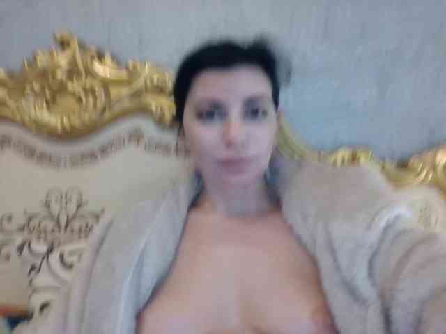 Rosalinda37 webcam