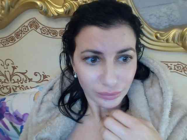 Rosalinda37 webcam
