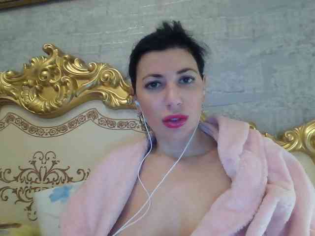 Rosalinda37 webcam