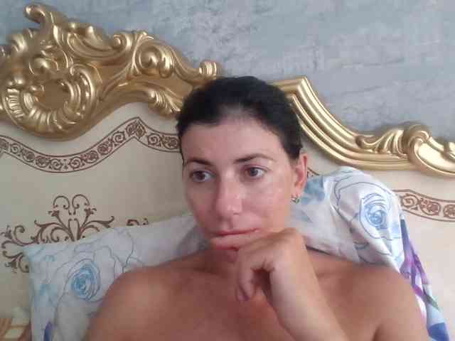 Rosalinda37 webcam