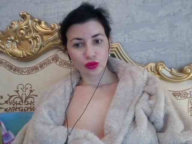 Rosalinda37 webcam