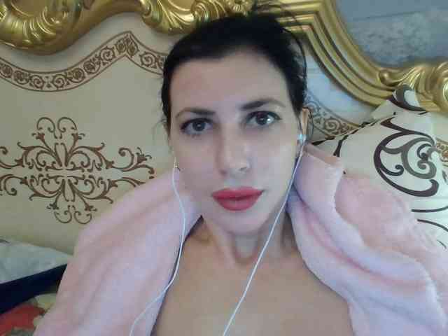 Rosalinda37 webcam