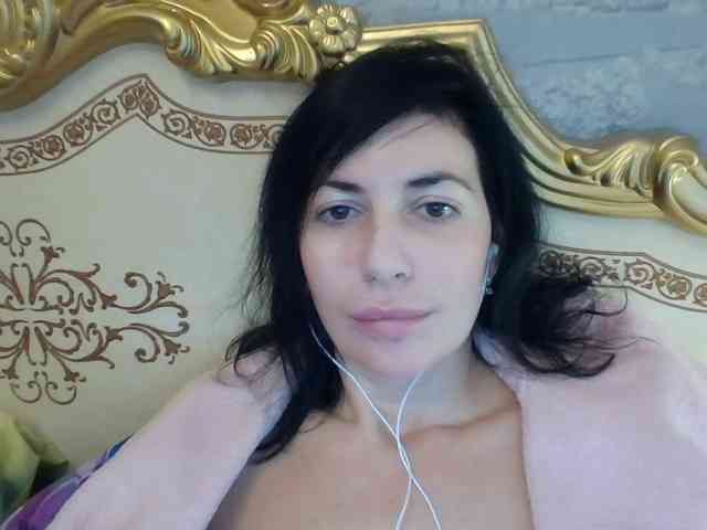 Rosalinda37 webcam