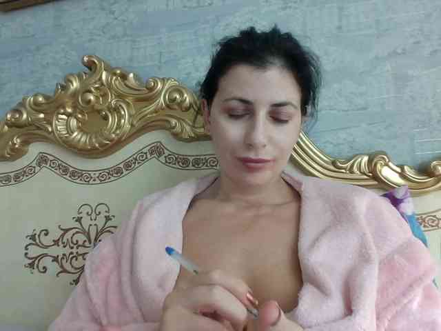 Rosalinda37 webcam