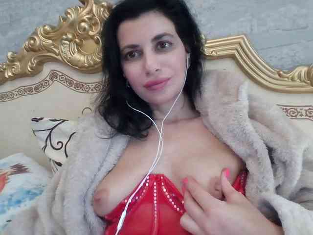 Rosalinda37 webcam
