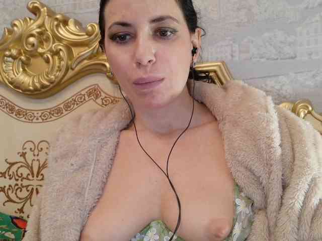 Rosalinda37 webcam