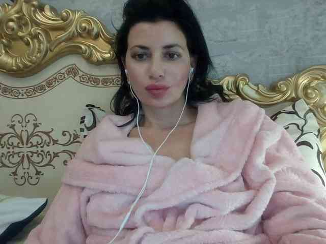 Rosalinda37 webcam