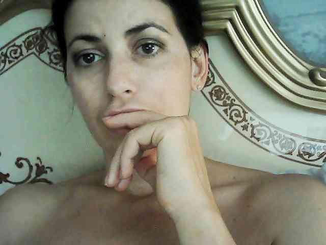 Rosalinda37 webcam