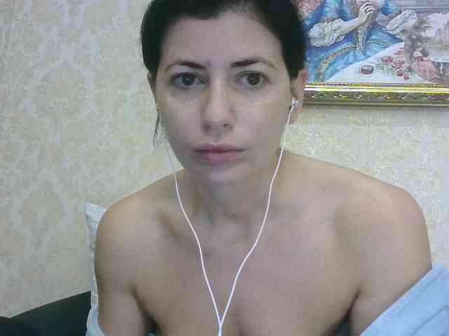 Rosalinda37 webcam