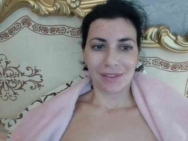 Rosalinda37 webcam