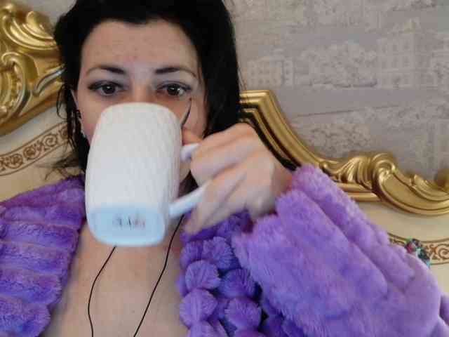 Rosalinda37 webcam