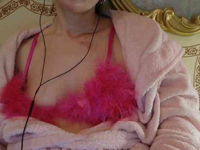 Rosalinda37 webcam