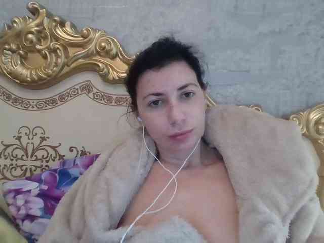 Rosalinda37 webcam