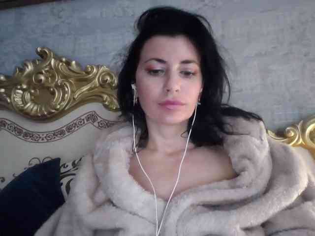 Rosalinda37 webcam
