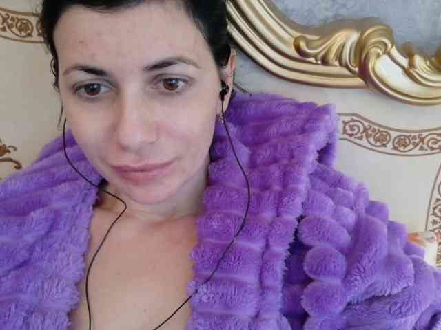 Rosalinda37 webcam