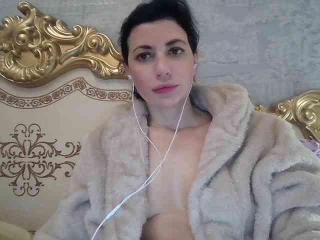 Rosalinda37 webcam