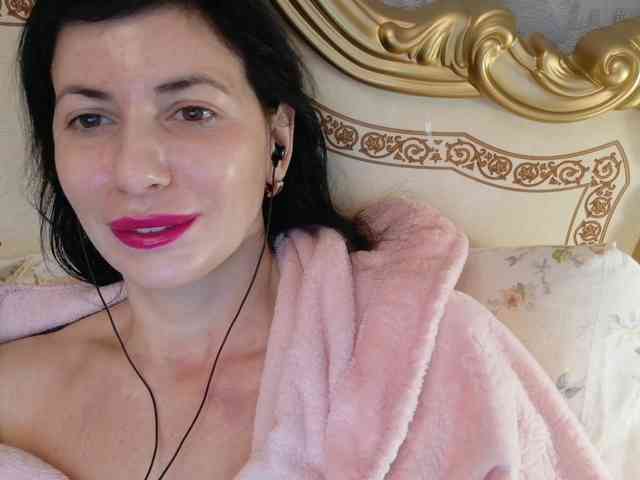 Rosalinda37 webcam