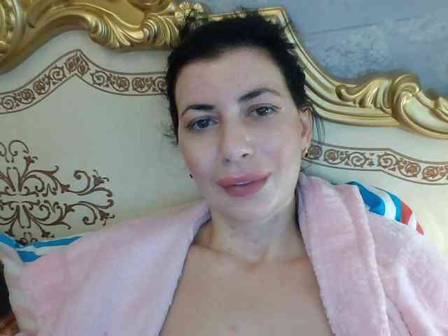 Rosalinda37 webcam