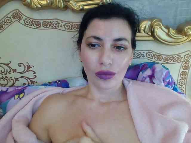 Rosalinda37 webcam