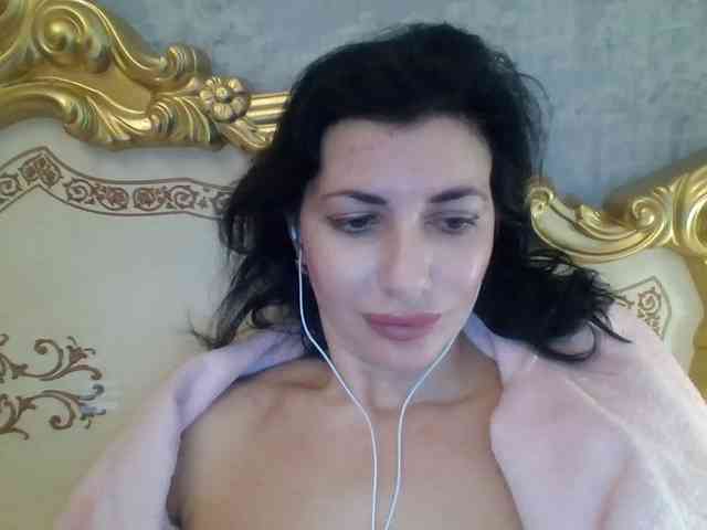 Rosalinda37 webcam