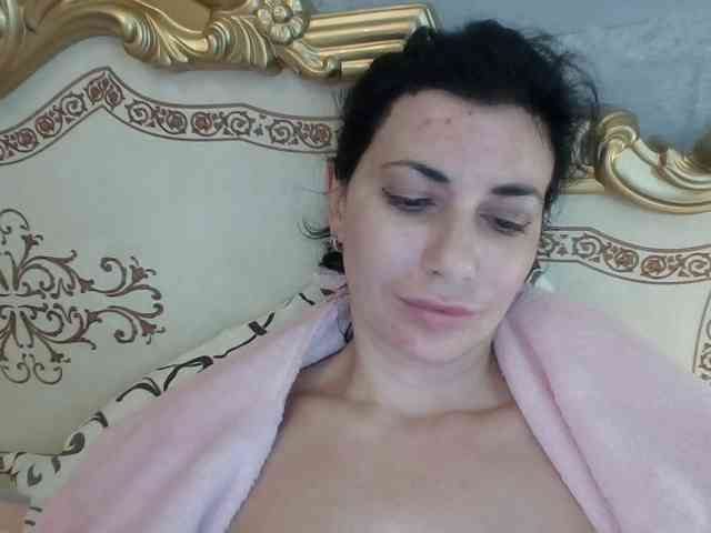 Rosalinda37 webcam