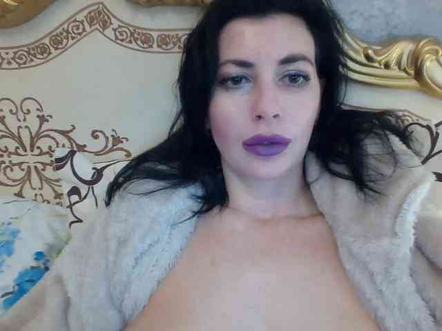 Rosalinda37 webcam