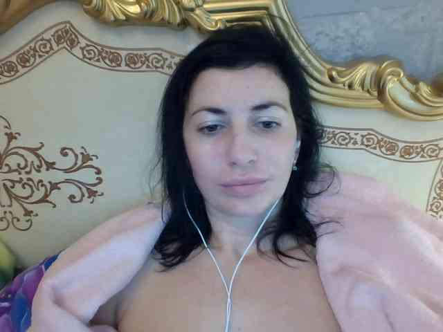Rosalinda37 webcam