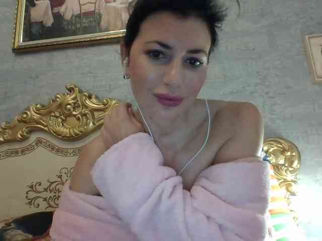 Rosalinda37 webcam