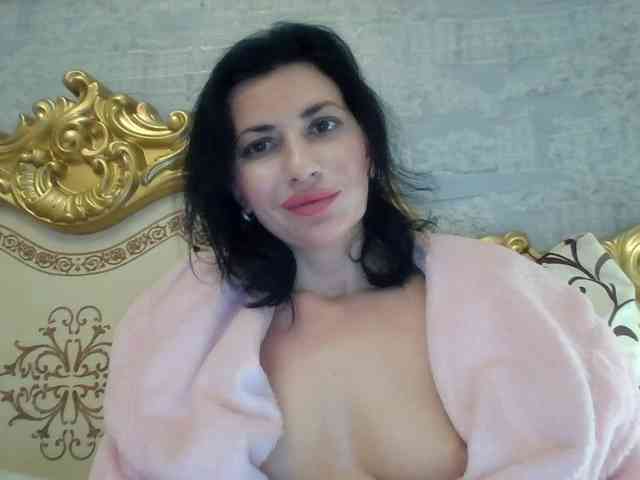 Rosalinda37 webcam