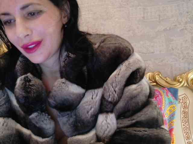 Rosalinda37 webcam