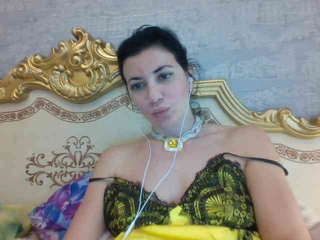 Rosalinda37 webcam