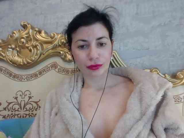 Rosalinda37 webcam