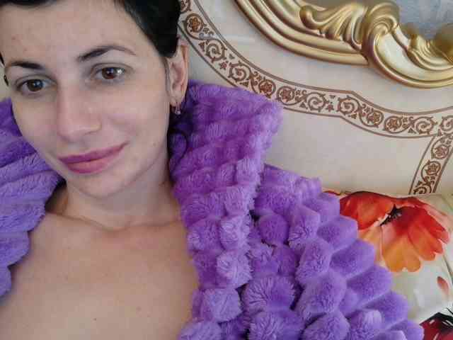 Rosalinda37 webcam