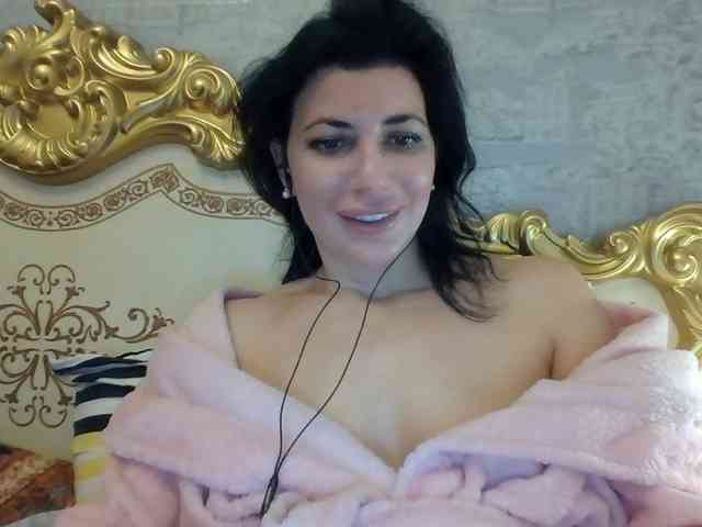 Rosalinda37 webcam