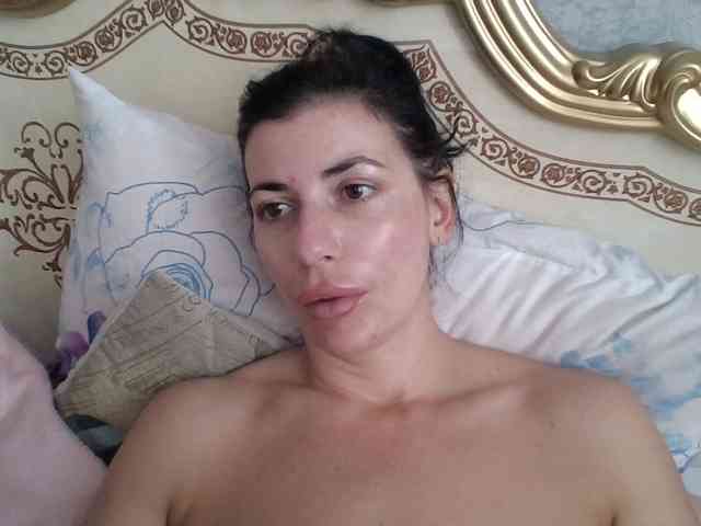 Rosalinda37 webcam