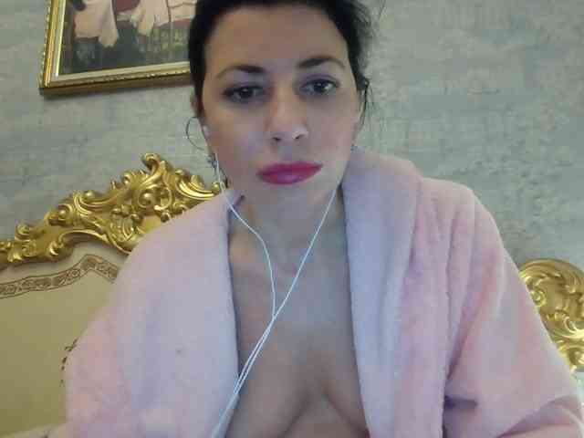Rosalinda37 webcam