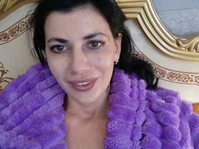 Rosalinda37 webcam