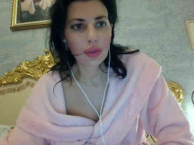 Rosalinda37 webcam