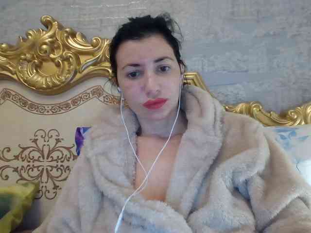 Rosalinda37 webcam
