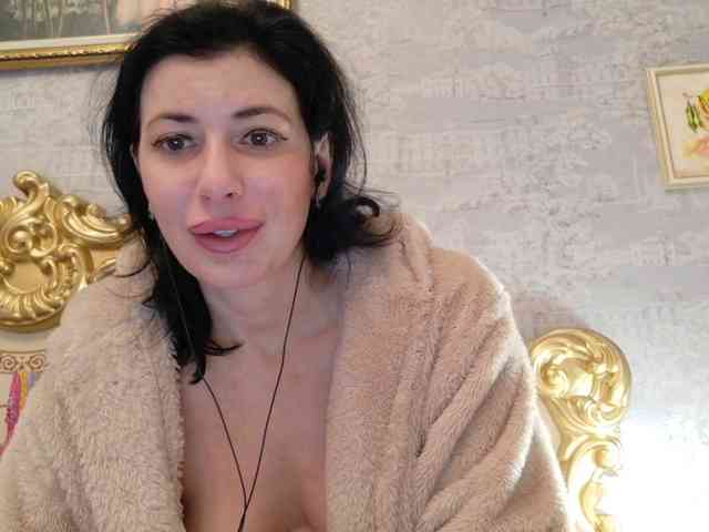 Rosalinda37 webcam