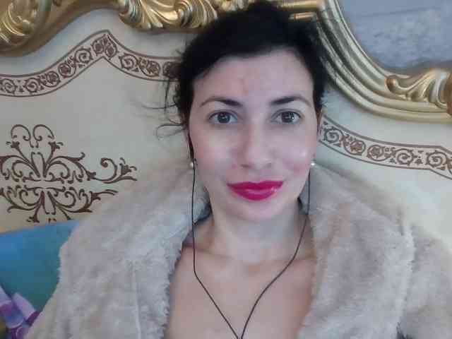 Rosalinda37 webcam