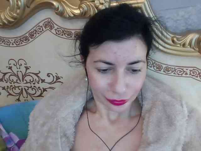 Rosalinda37 webcam