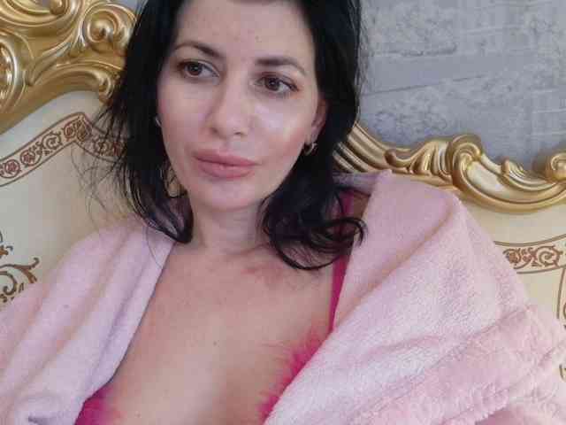 Rosalinda37 webcam